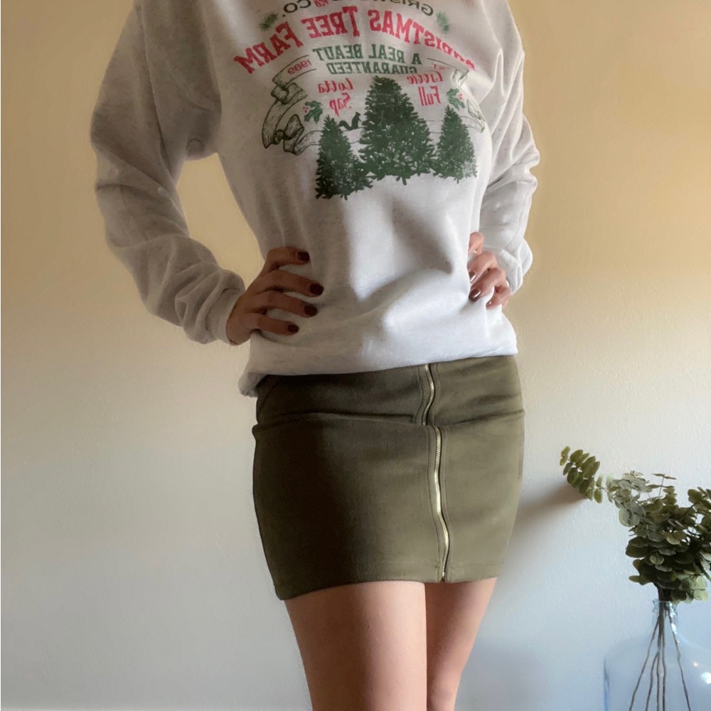 🥂Suede like skirt (bundle & save ✨)